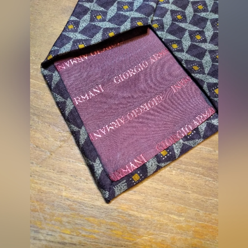 Giorgio Armani Tie; Purple, Blue, Gold Diamond Pattern; 100% Silk, Made … - Picture 6 of 9